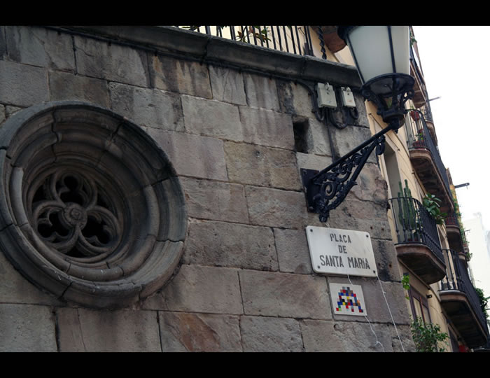 space invader santa maria del mar