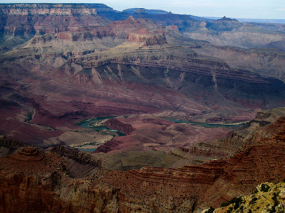 colorado river au fond du grand canyon